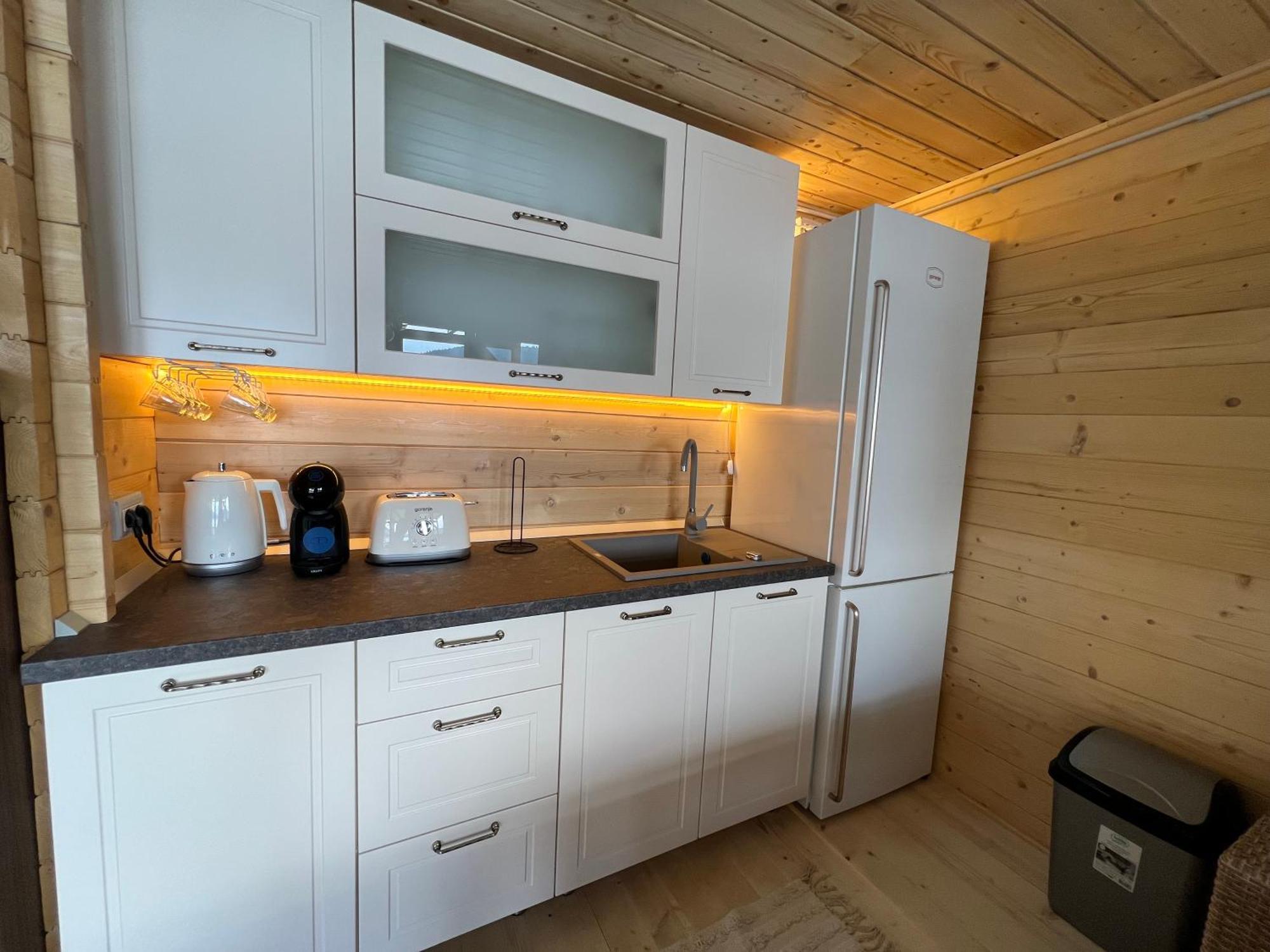 Holiday Bicaz Bungalows On The Lake Екстер'єр фото
