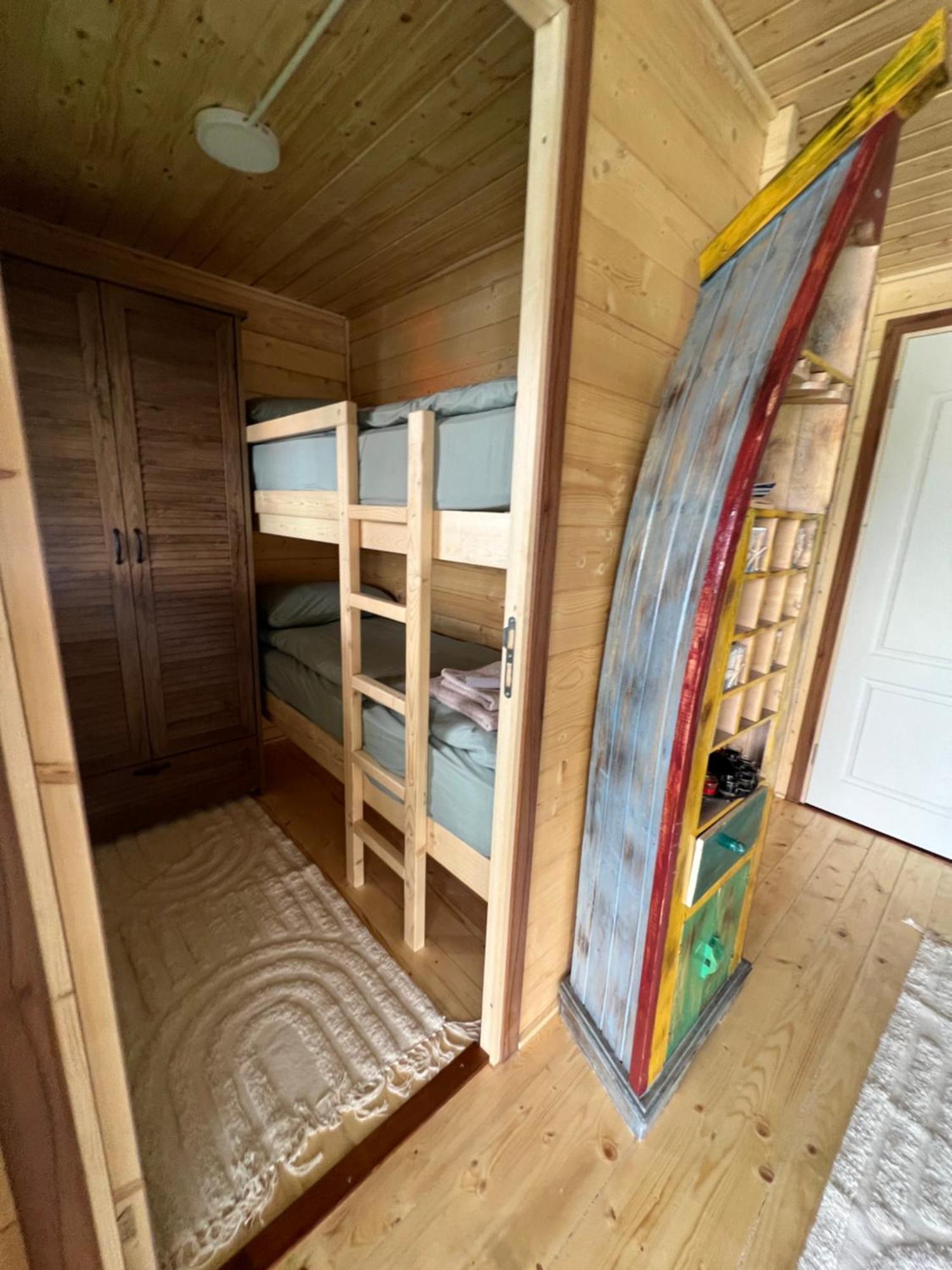 Holiday Bicaz Bungalows On The Lake Екстер'єр фото